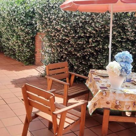 Appartamento Comodo Per Lerici E 5 Terre Piano di Follo Exteriör bild