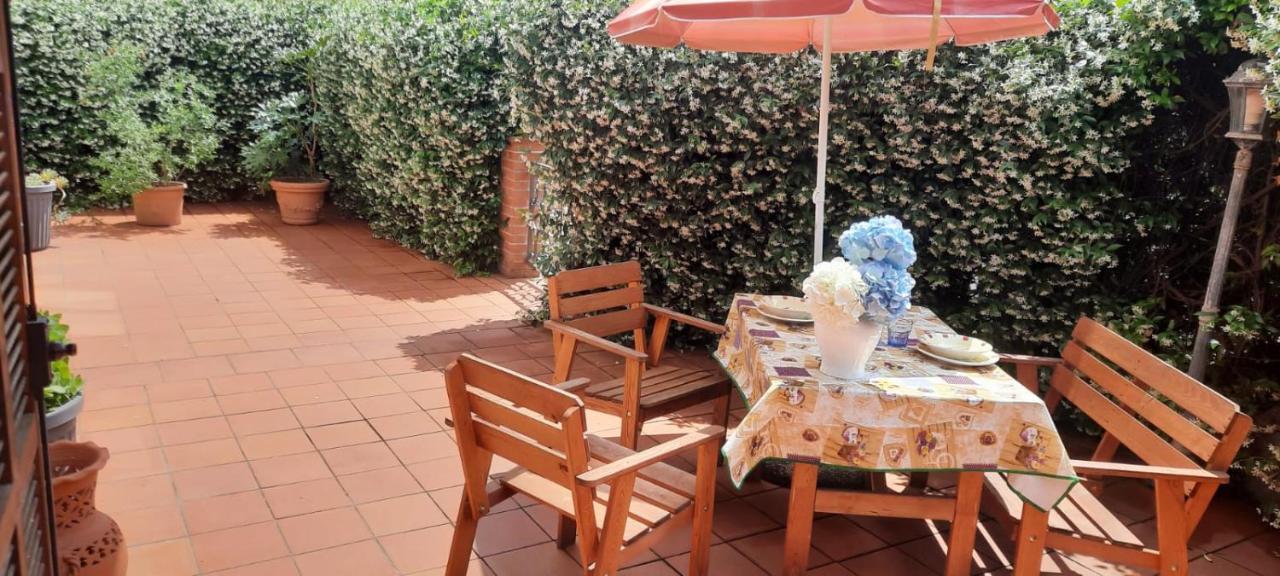 Appartamento Comodo Per Lerici E 5 Terre Piano di Follo Exteriör bild